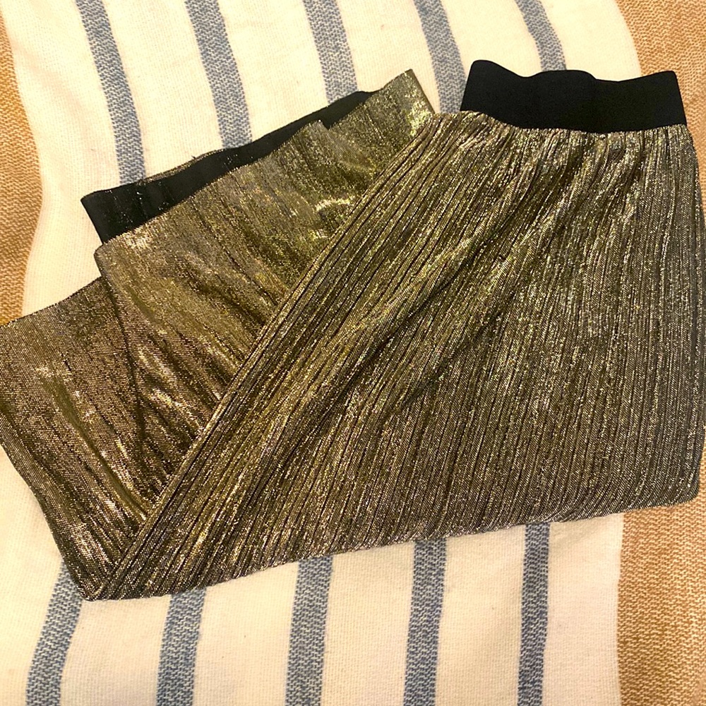 Metrowear, Gold/Silver Size Small skirt